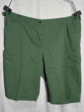 Vibrant Jones New York 22W Emerald Green Shorts | Soft Cotton Stretch